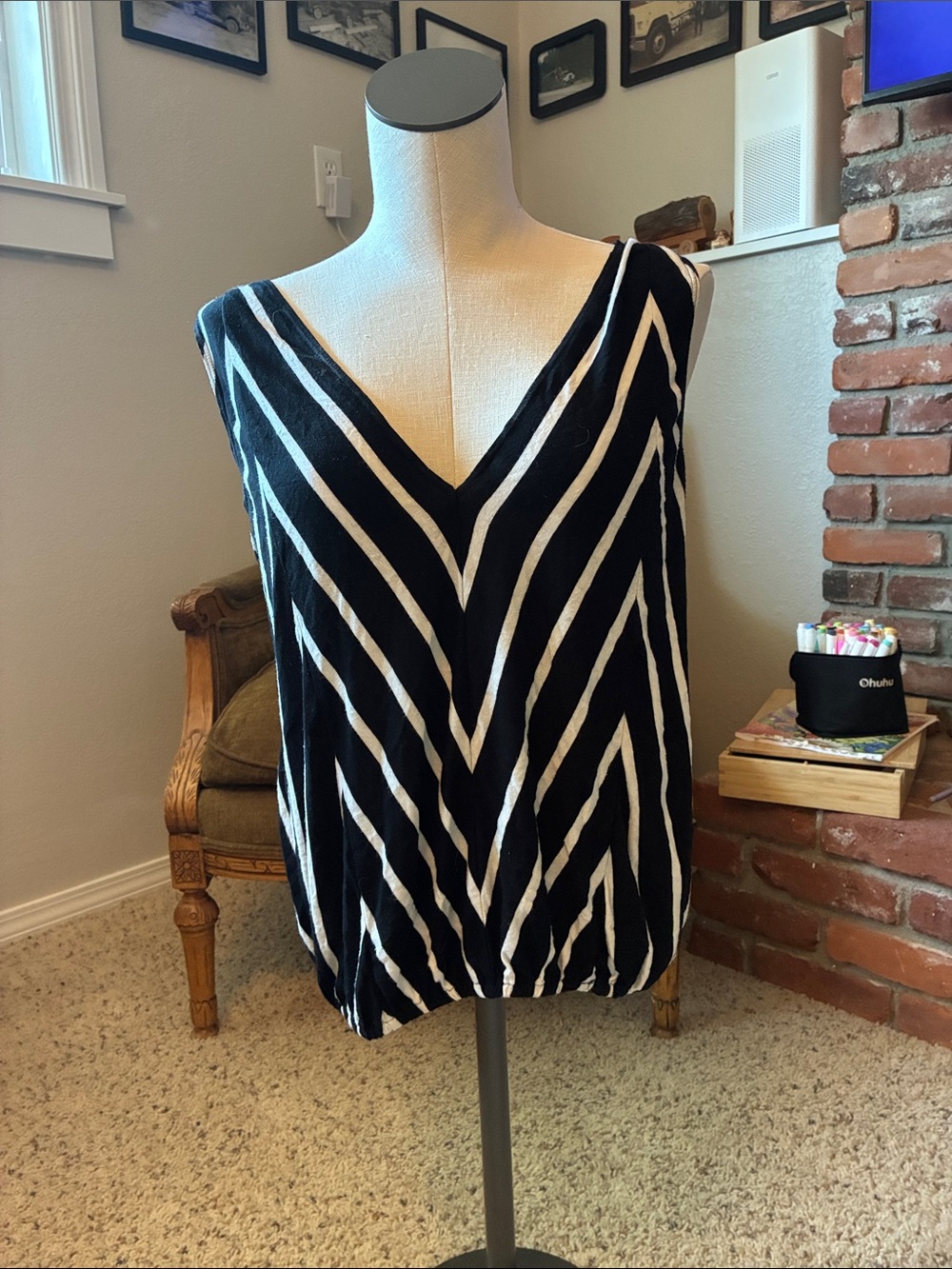 Max Studio Black/White Blouse